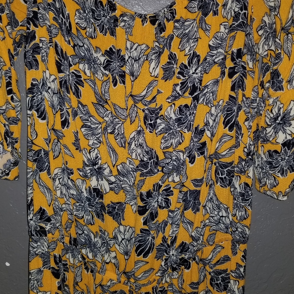Apt. 9 Romper Size XXL - Picture 2 of 5